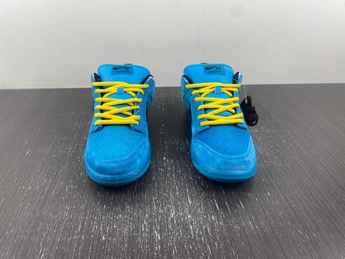 the powerpuff girls x nike sb dunk low “buttercup” ndl08301