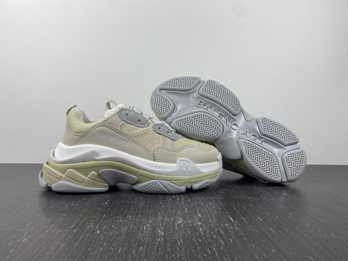 Ba*len*cia*ga triple s sneaker 80000118