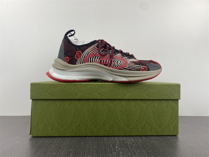 G*u*i* trainer sneaker89