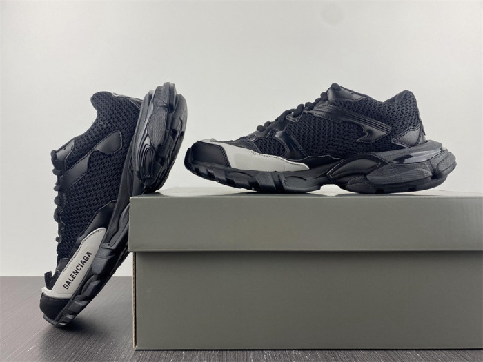 Ba*len*cia*ga track 8000032