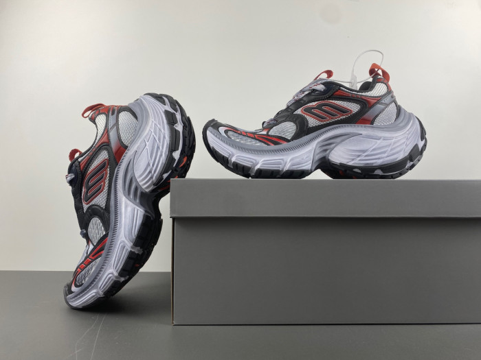 Ba*len*cia*ga sneaker