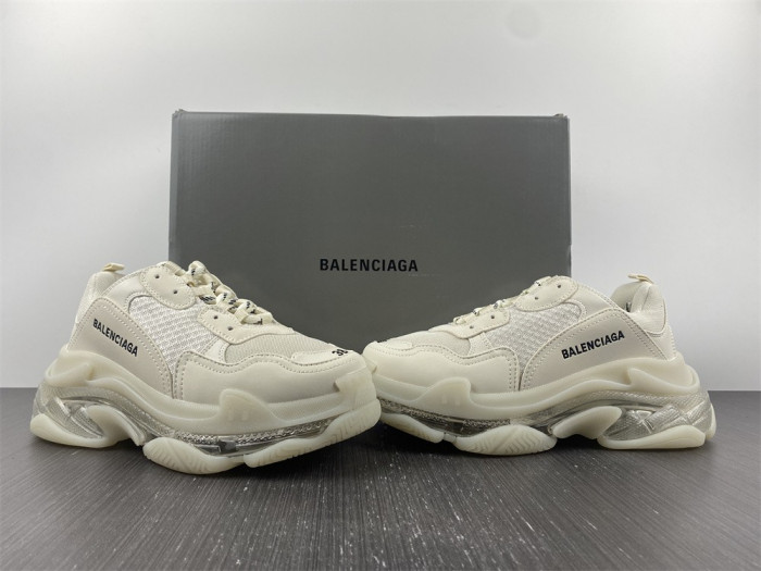 Ba*len*cia*ga triple s sneaker 8000012