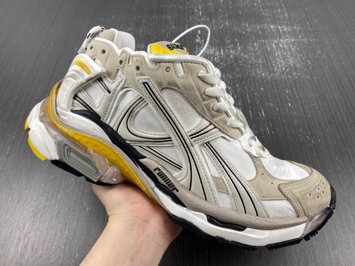 Ba*len*cia*ga runner sneaker