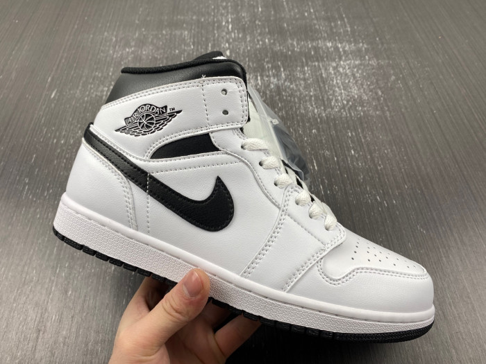 air jordan 1 mid “white/black” dq8426-132