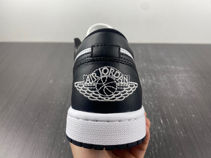 air jordan 1 low “panda” 20230223