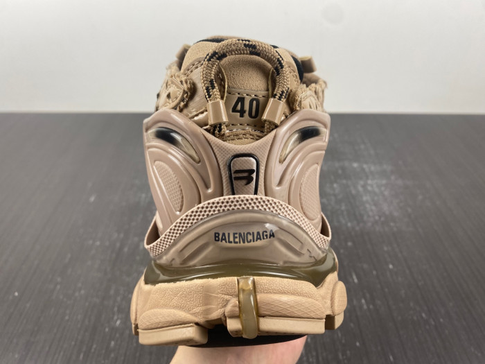 Ba*len*cia*ga runner sneaker