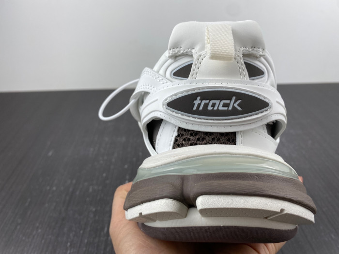 Ba*len*cia*ga track 8000063