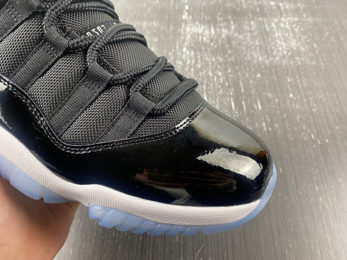 air jordan 11 low “space jam” fv5104-004