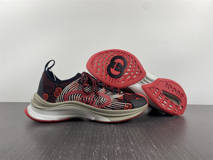 G*u*i* trainer sneaker89