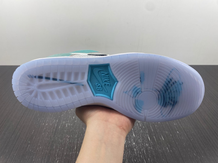 nike dunk sdcai*nike sb low fd2562-400