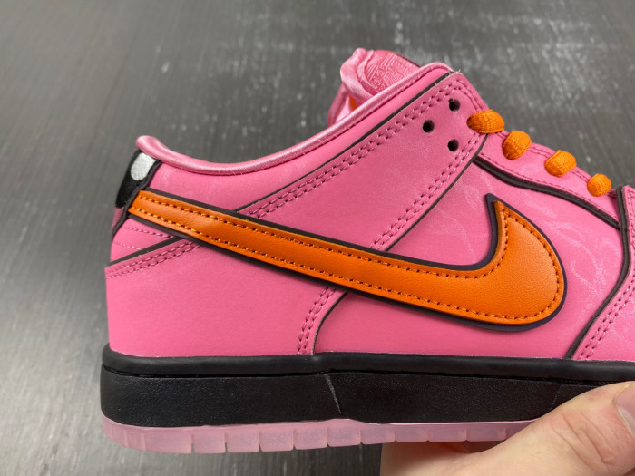 powerpuff girls x dunk low pro sb qs 