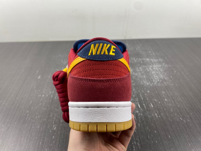 nike sb dunk low “barcelona” dj0606-400