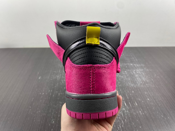 the powerpuff girls x nike sb dunk low “buttercup” fz8319-600
