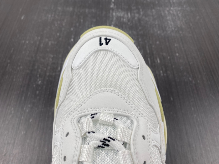 Ba*len*cia*ga triple s sneaker 80000101