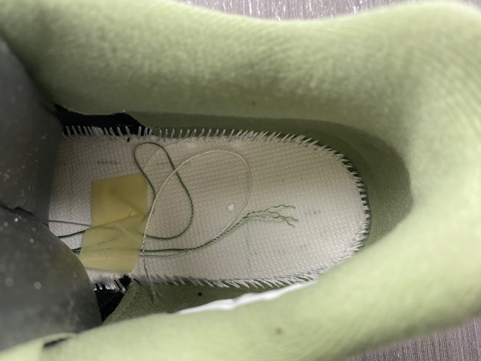 air jordan 4 wmns “oil green” aq9129-103