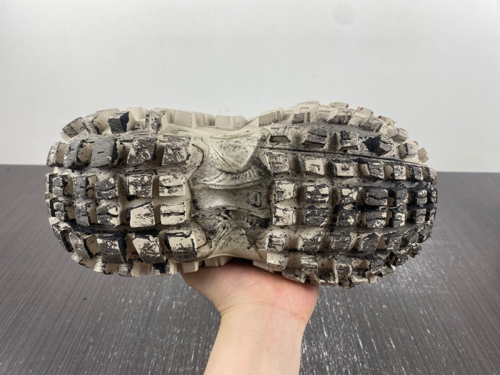 Ba*len*cia*ga defender sneaker