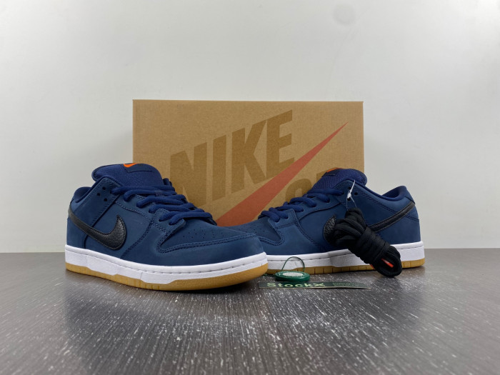 nike sb dunk low navy black gum cw7463-401