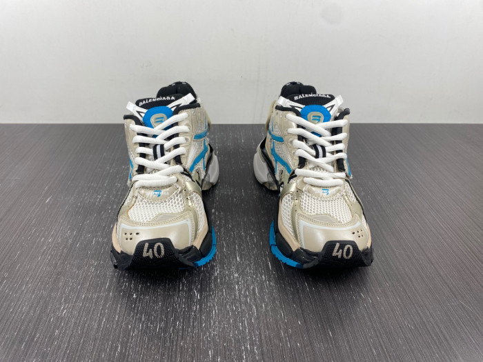 Ba*len*cia*ga runner sneaker