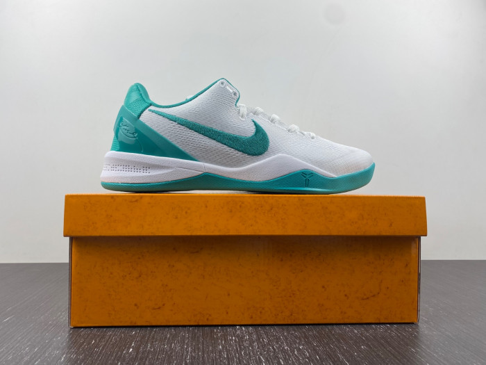 nike kobe 8 protro “radiant emerald” fq3549-101