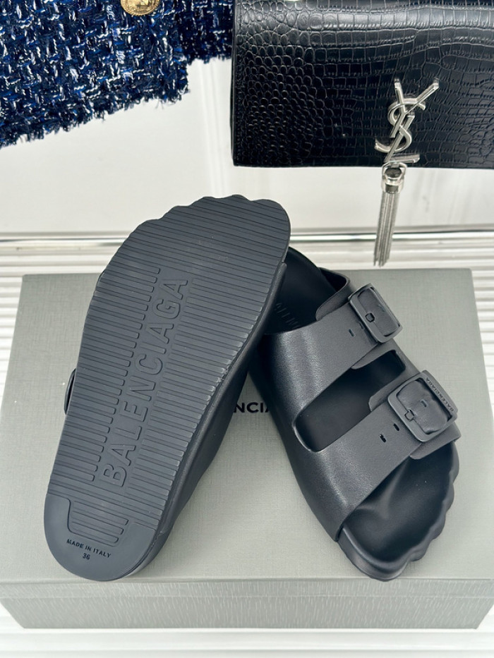 balenciag* sandal bs71