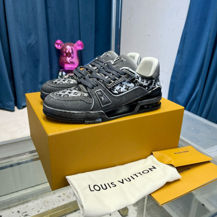 lv snekaers l0000241