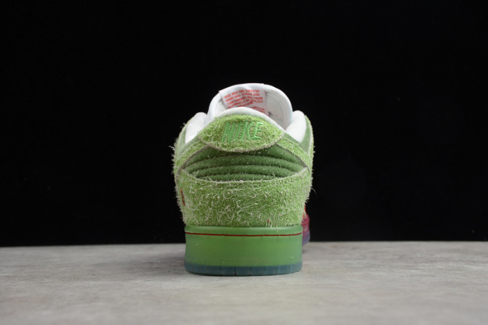 nike dunk low sb "strawberry cough" cw7093-601