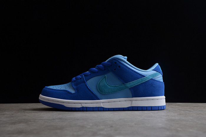 nike sb dunk low “blue raspberry” dm0807-400