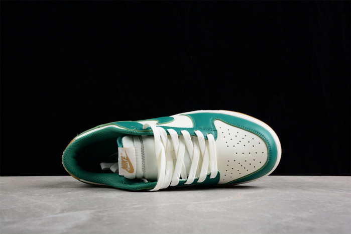 nike dunk low malachite university gold fb7173-131