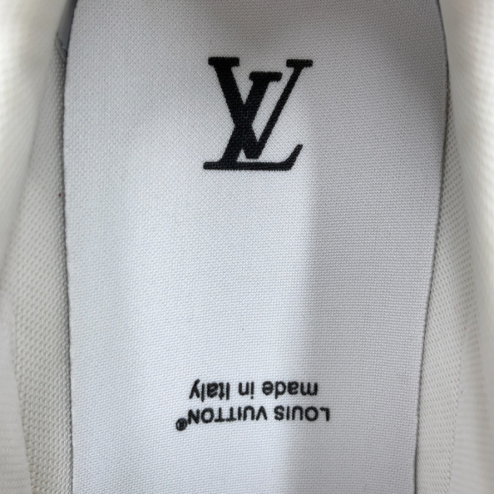 lv snekaers l0000106