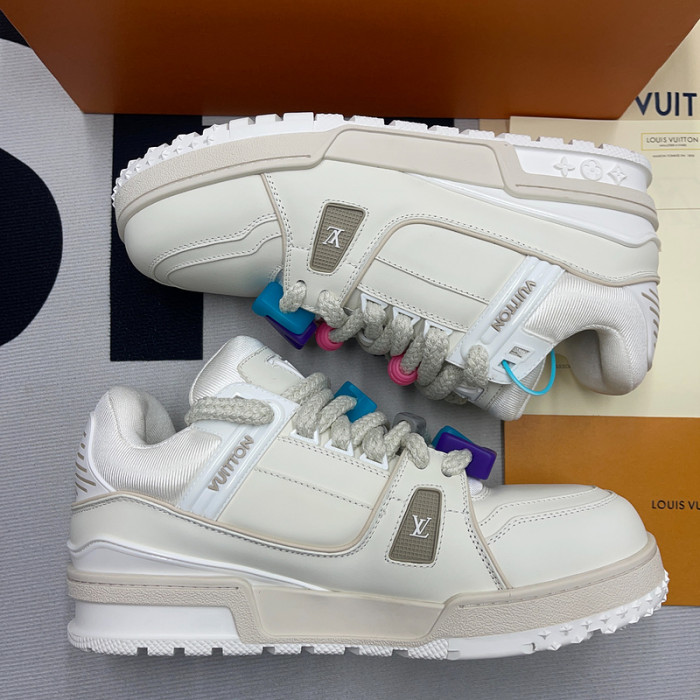 lv snekaers l0000111