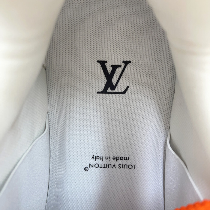 lv snekaers l0000121