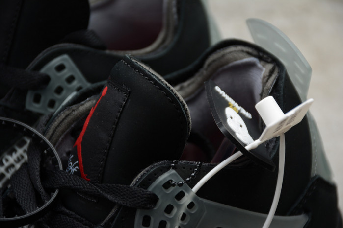 off-w x air jordan 4 “bred” cv9388-001