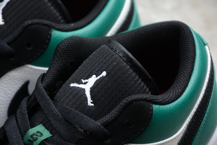 air jordan 1 low mystic green 553558-113