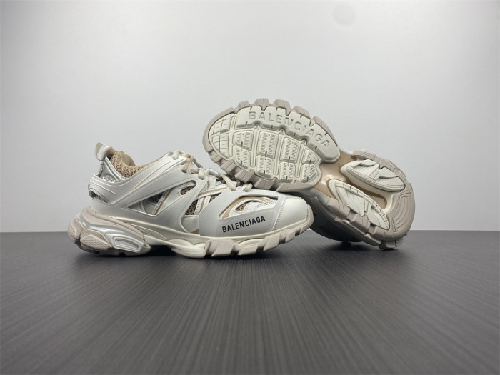 Ba*len*cia*ga track w3ca4 9062