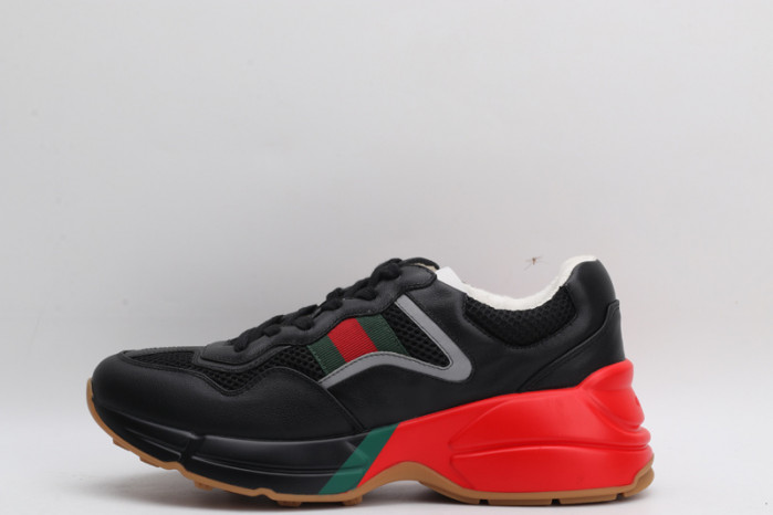 G*u*i* rhyton sneaker