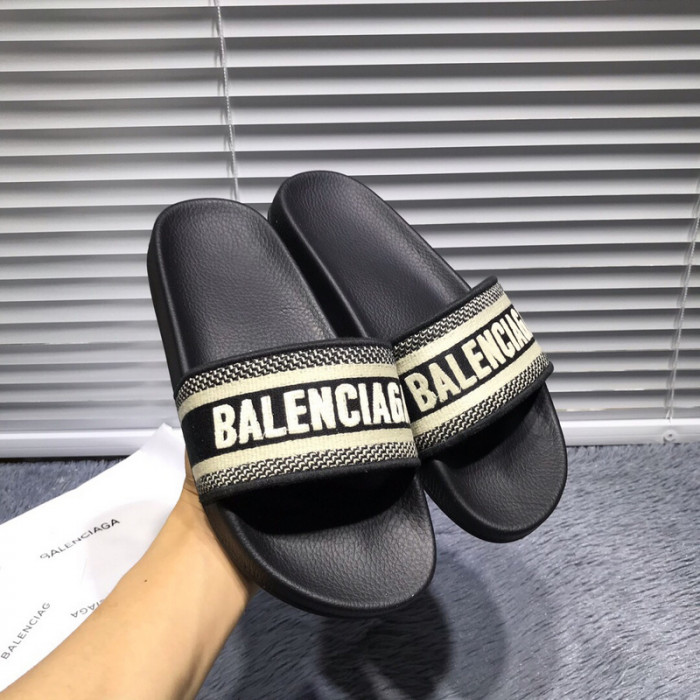 balenciag* sandal bs38