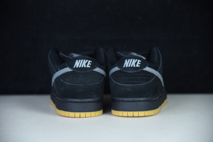 nike sb dunk low “fog” bq6817-010