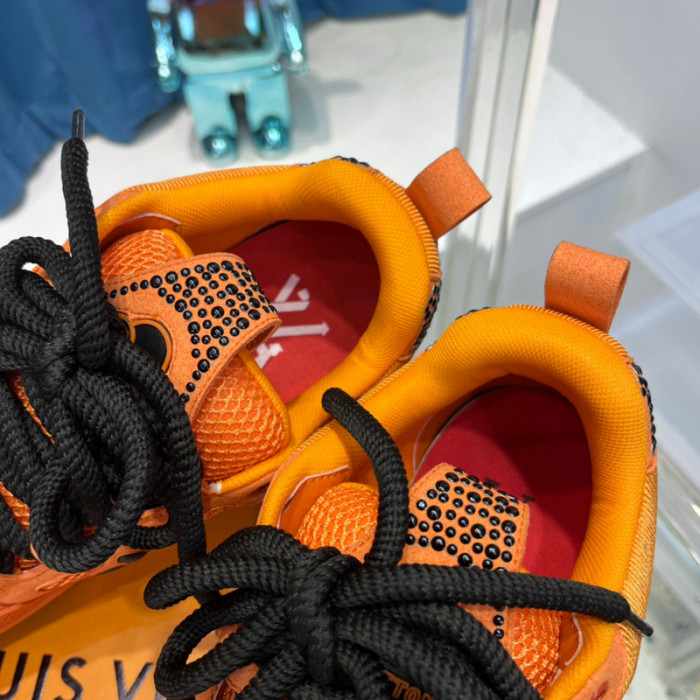 lv skate snekaers l0000299