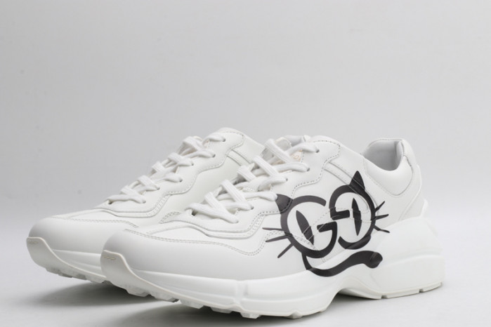 G*u*i* rhyton sneaker