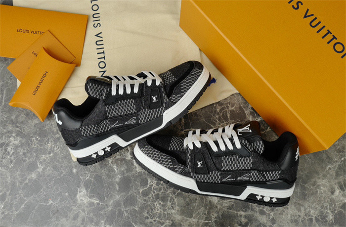 lv snekaers l0000339