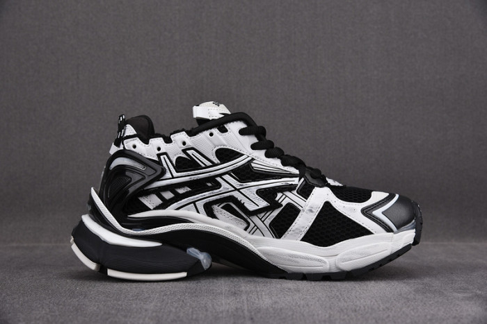Ba*len*cia*ga runner sneaker w3rb2-9010