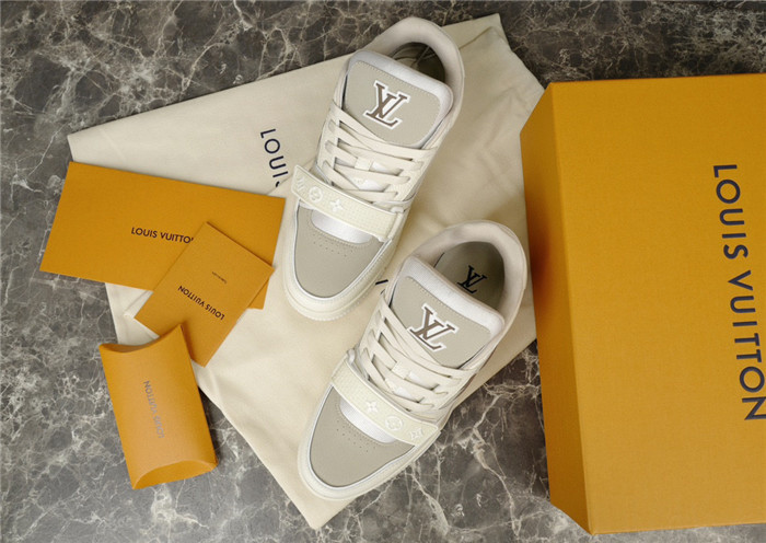 lv snekaers l0000335