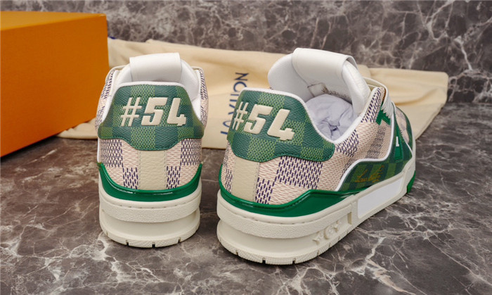 lv snekaers l0000323