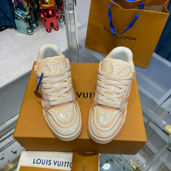 lv snekaers l0000202