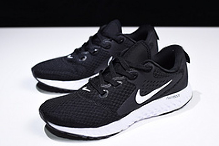 nike epic react flyknit black and white aa1625 001