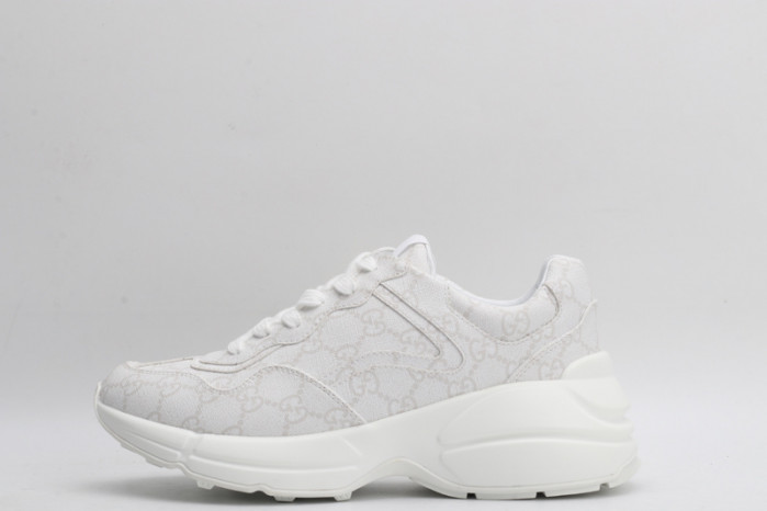 G*u*i* rhyton sneaker