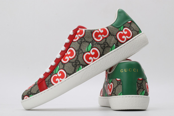 G*u*i* ace sneaker