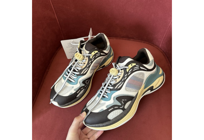 G*u*i* sneaker gc193