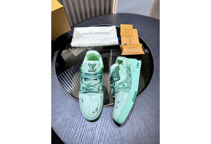 LV snekaers L0000354