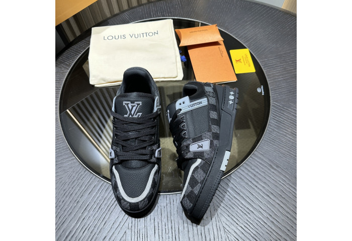 LV snekaers L0000439